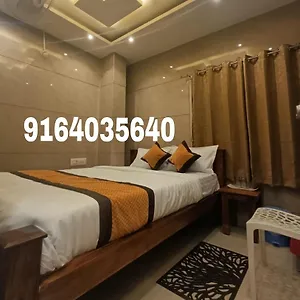 https://santhosh-group-of-hotels.mysorehotels.org